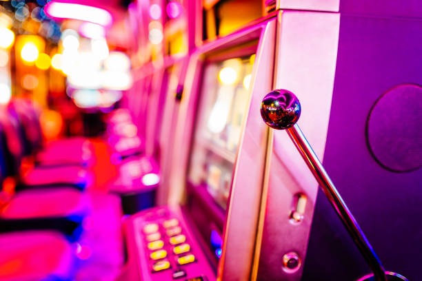 Live dealer at Boom City table on agen nalo